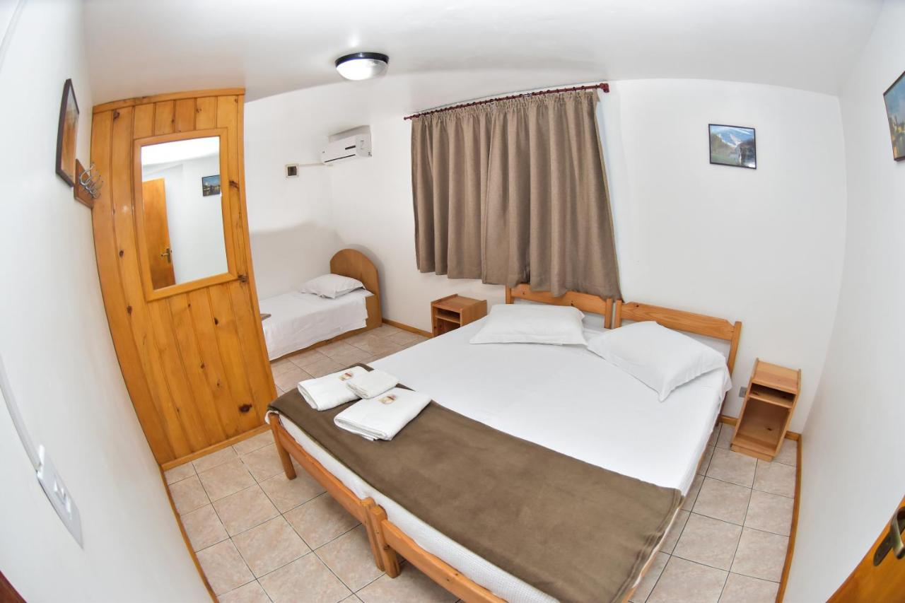 Hotel Vila Dos Alpes Treze Tilias Bagian luar foto